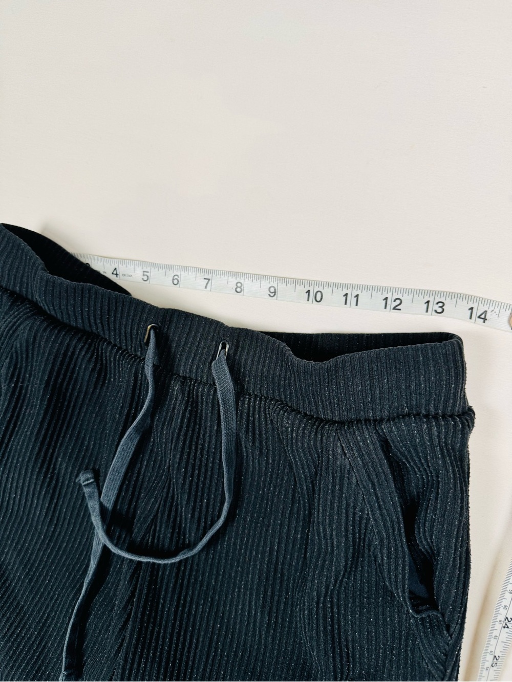 ALO YOGA Muse Ribbed Jogger Sweatpants Black Women’s S Retail $118 - Picture 4 of 6